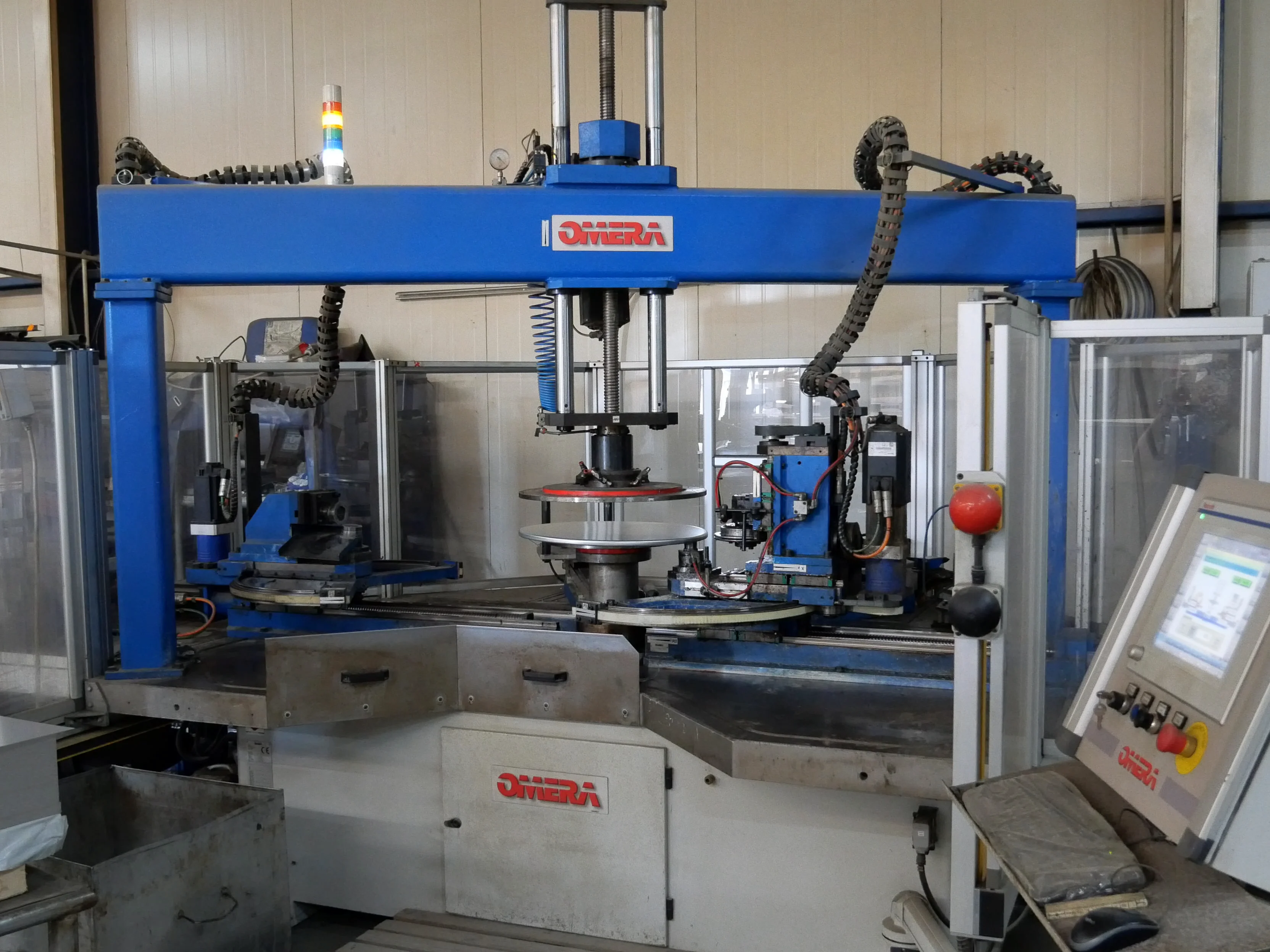 Centrum obróbcze CNC Omera - detal